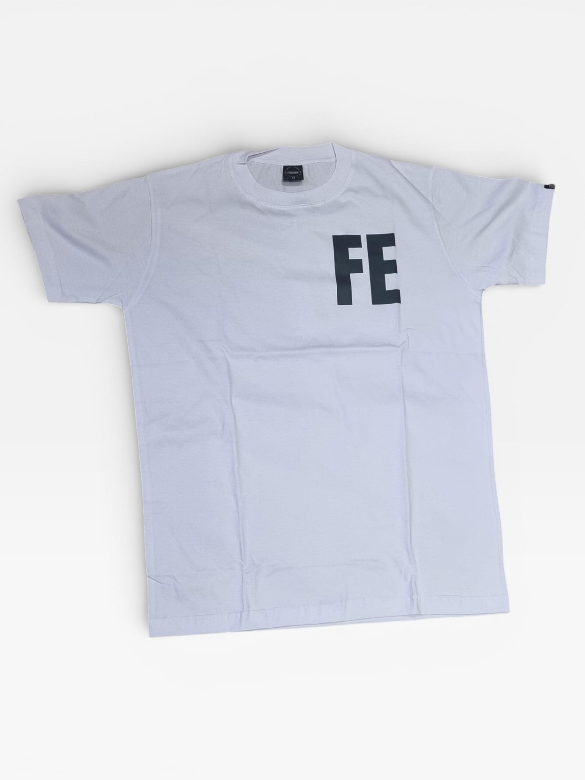 Remera Fe Color blanco Colaboración con Ficción