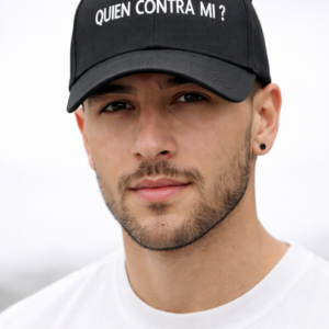 Gorra Curva Cristiana "¿Quién Contra Mí?” – Bendeci2