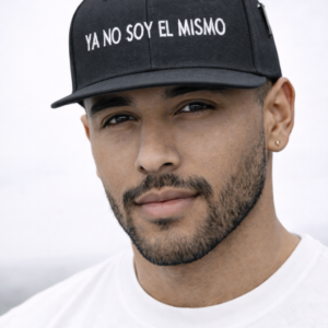 Gorra Plana “Ya no soy el mismo” – Bendeci2